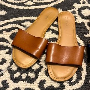 Old Navy faux leather slides